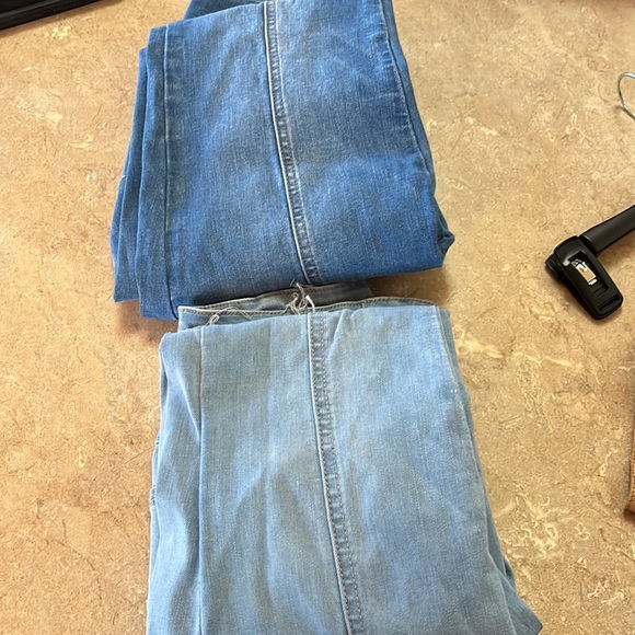 Fashion Nova size 9 skinny jeans 2 pairs - Picture 2 of 8